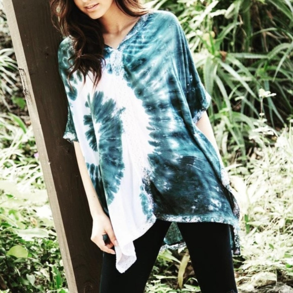 BOHO TEAL TIE-DYE PONCHO TUNIC TOP - Picture 2 of 4